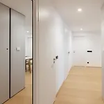 Skypark Luxe With Balcony Apartment Pressburg
