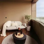 Апартаменты Skypark Luxe With Balcony *