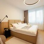 Skypark Luxe With Balcony Apartment