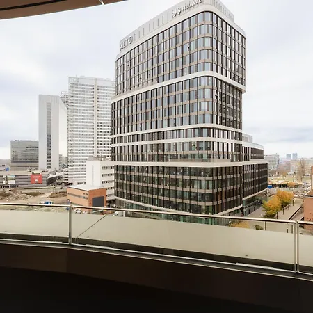 Skypark Luxe With Balcony Lägenhet
