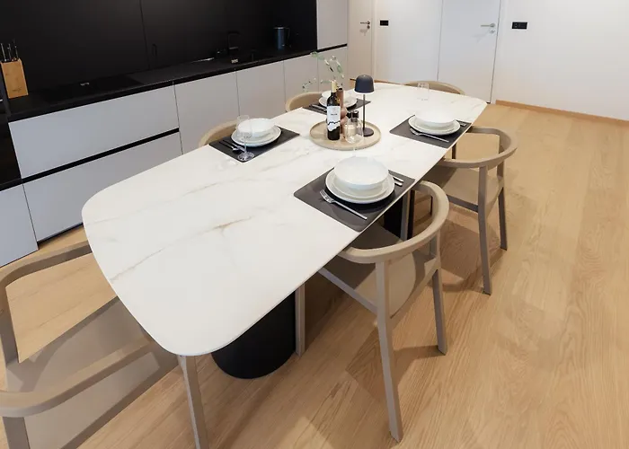 Lägenhet Skypark Luxe With Balcony Bratislava