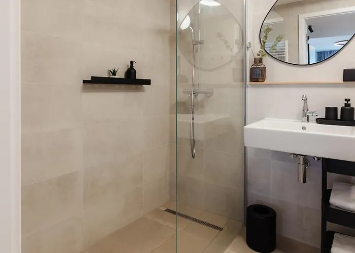 Skypark Luxe With Balcony ברטיסלאבה