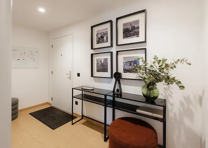 Skypark Luxe With Balcony * ברטיסלאבה