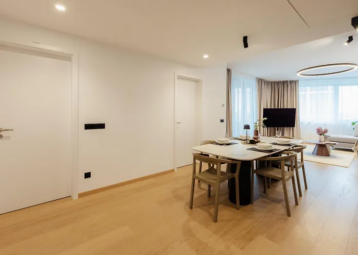Skypark Luxe With Balcony Daire Bratislava