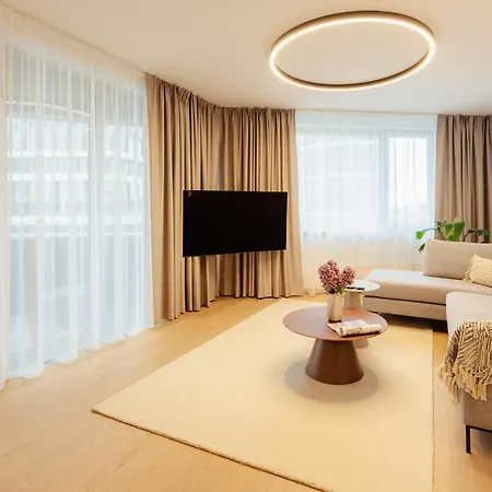 Skypark Luxe With Balcony Bratislava
