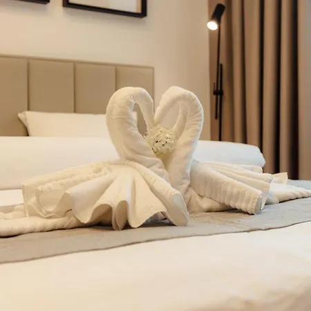 Skypark Luxe With Balcony * Bratislava