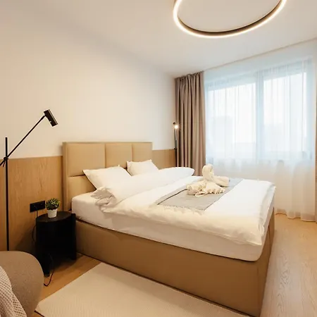 Skypark Luxe With Balcony Lejlighed