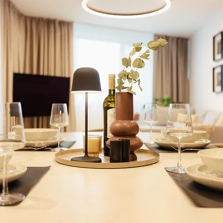 Skypark Luxe With Balcony Lejlighed *